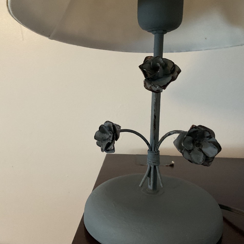 Lamp - Picture 2 of 4